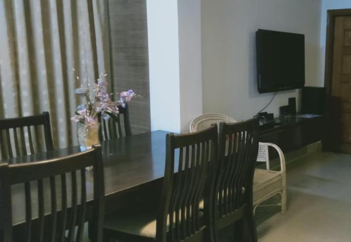 Apurba'S Pensione Dispur Guwahati Exterior foto